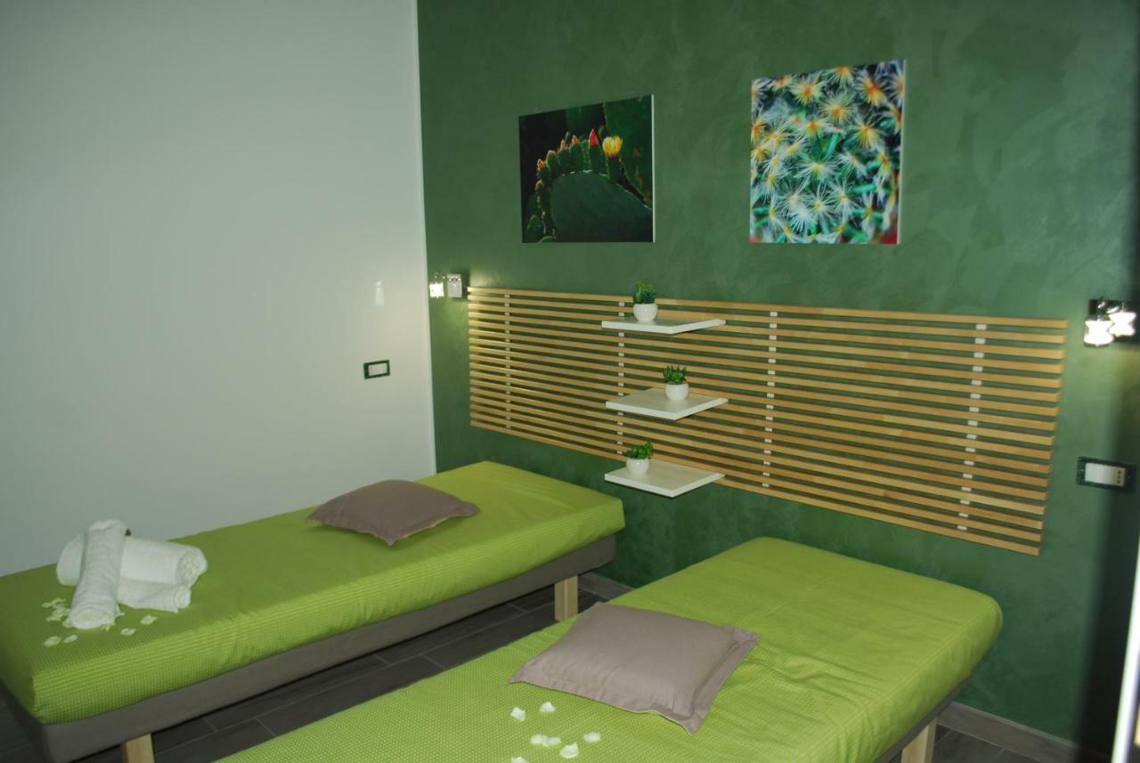 B&B Aurora 库斯托纳奇 外观 照片